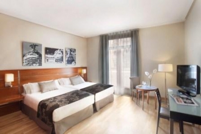 Cheap hotels on the Madrid 2323