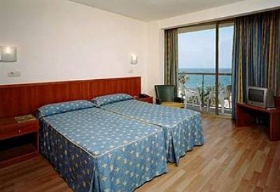 Child friendly hotel in Lloret De Mar 3777