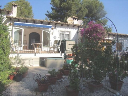 Moraira property: Bungalow for sale in Moraira 25071