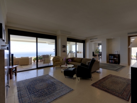 Los Monteros property: Penthouse for sale in Los Monteros, Spain 33472