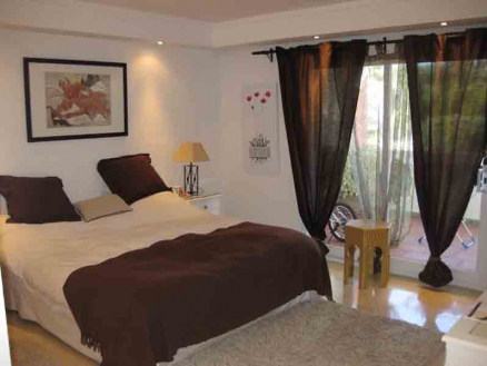 Benahavis property: Apartment with 3 bedroom in Benahavis 33576