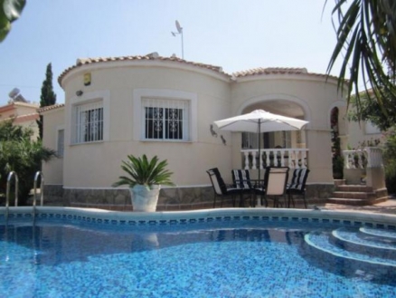 San Miguel property: Villa for sale in San Miguel 40424