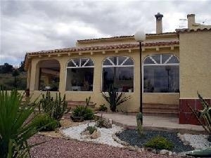 Hondon de las Nieves property: Villa for sale in Hondon de las Nieves, Alicante 41942