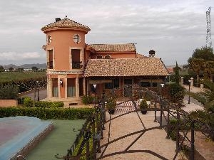 Yecla property: Villa for sale in Yecla 42112