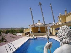 Pinoso property: Villa for sale in Pinoso, Spain 42281