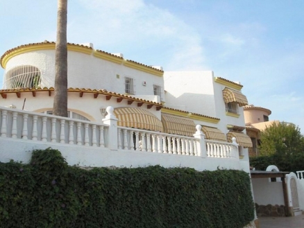 Villa with 5 bedroom in town 48013