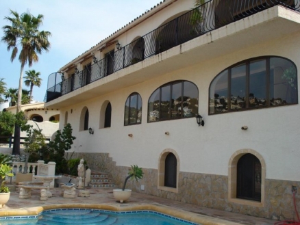 Villa for sale in town 48030