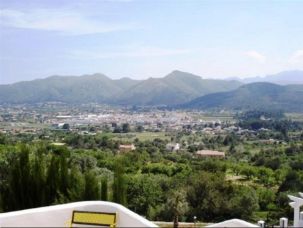 Villa for sale in town, Spain 48036