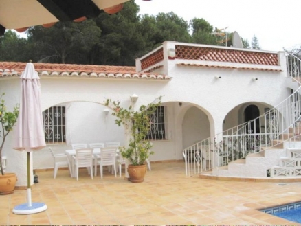 Villa for sale in town 48039