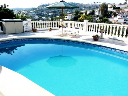 Villa for sale in town, Spain 48043