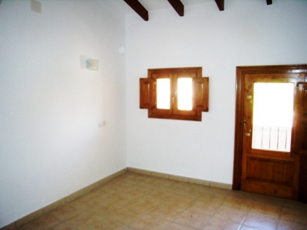 Alicante Townhome 48064