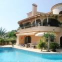 Villa for sale in town 48076