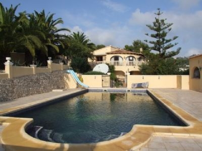 Villa for sale in town 48125