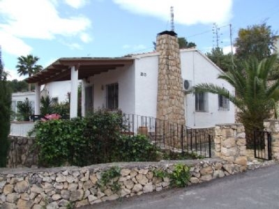 Villa for sale in town 48278