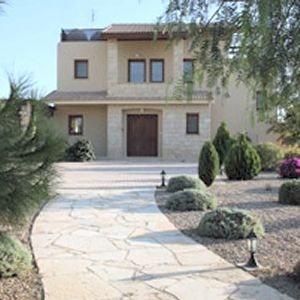 Villa for sale in town 48455