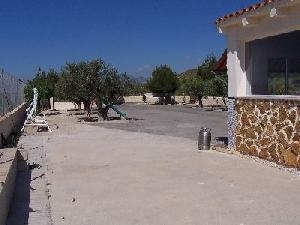 Villa for sale in town, Spain 49081