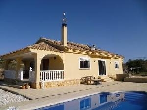 Villa for sale in town 49239