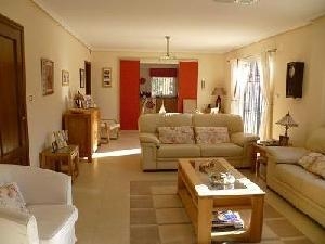 Villa for sale in town, Spain 49239