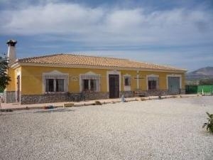 Villa for sale in town 49246