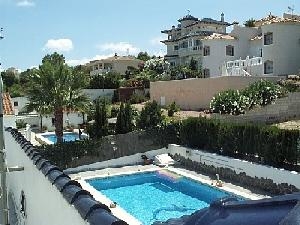 Villa for sale in town, Spain 49341