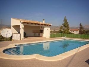 Villa for sale in town, Spain 49555