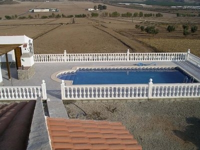 Farmhouse for sale in town, Spain 49803