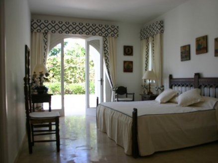 Villa with 4 bedroom in town, Spain 51427