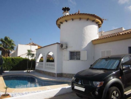 Villa for sale in town 51570