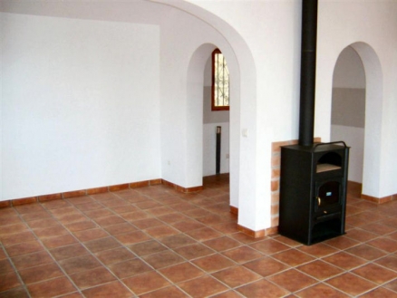 Villa for sale in town, Spain 53945