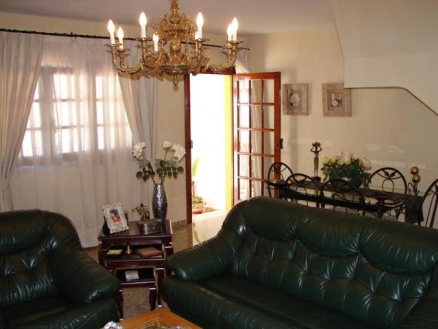 Townhome with 3 bedroom in town, Spain 53983