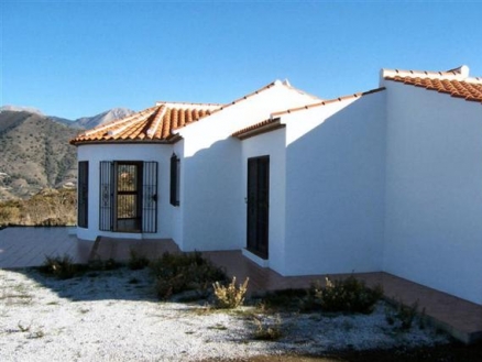 Villa for sale in town, Spain 53990