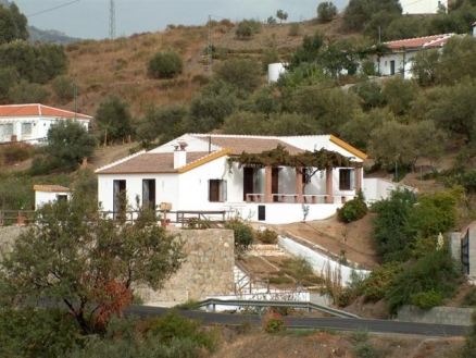 Villa for sale in town 54065