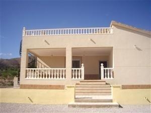 Villa for sale in town 54309