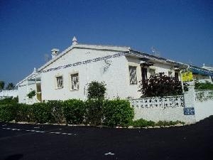 Villa for sale in town 54377