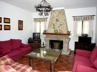 Canillas De Aceituno property: House with 4 bedroom in Canillas De Aceituno 64540