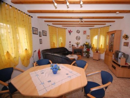 Villa for sale in town, Spain 68822