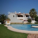 Villa for sale in town 68836