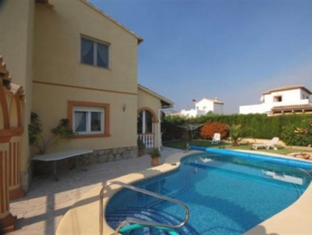 Alicante property | 3 bedroom Villa 68916