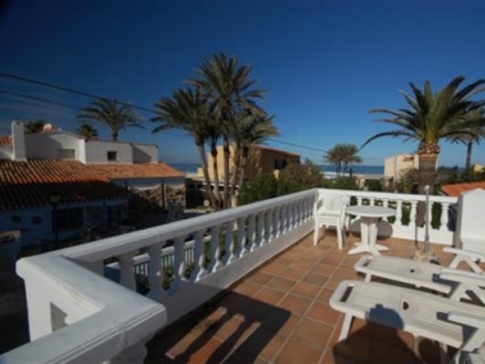 Alicante property | 3 bedroom Villa 68955