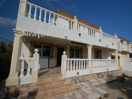 Villa for sale in town 69045