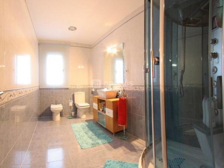 Villa for sale in town, Madrid 69187