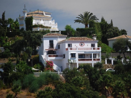 Estepona property: Villa for sale in Estepona 69383