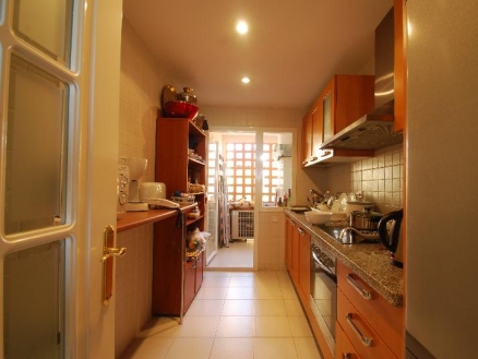 Benahavis property: Apartment with 2 bedroom in Benahavis, Spain 69389