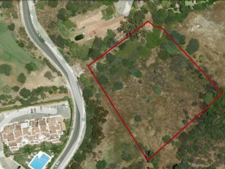 Benahavis property: Land for sale in Benahavis 69397