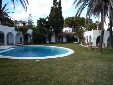 Guadalmina property: Villa for sale in Guadalmina 69430