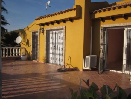 Las Ramblas property: Alicante Villa 69656