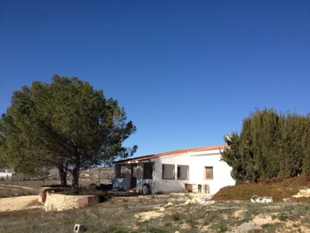 Villa with 4 bedroom in town, Spain 100300