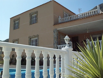 Villa for sale in town,  102076