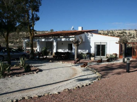 Villa for sale in town, Spain 102164