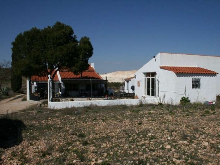 House with 4 bedroom in town, Spain 102169